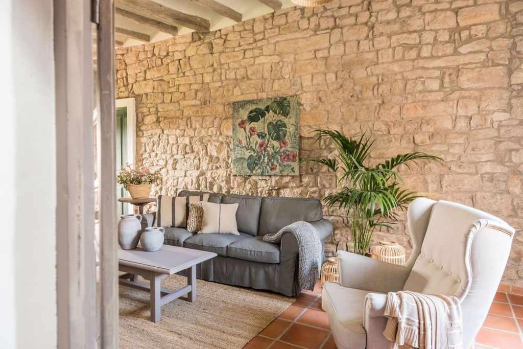 Casa Pardal Coliving & Coworking